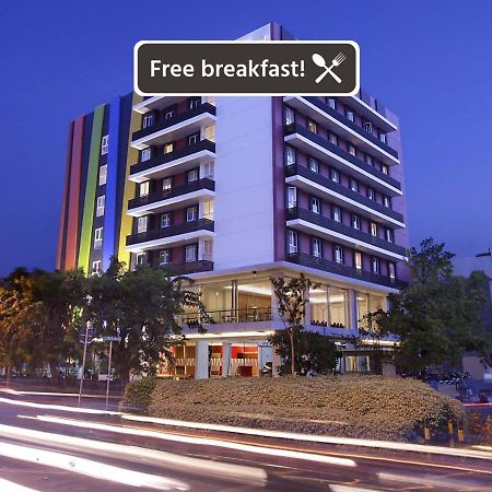 Amaris Hotel Embong Malang - Surabaya Kültér fotó