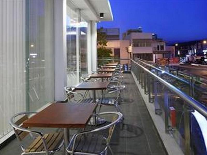 Amaris Hotel Embong Malang - Surabaya Kültér fotó